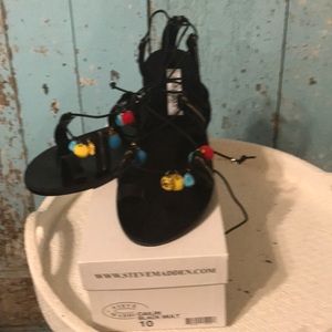 Adorable Steve Madden Sandals 10M